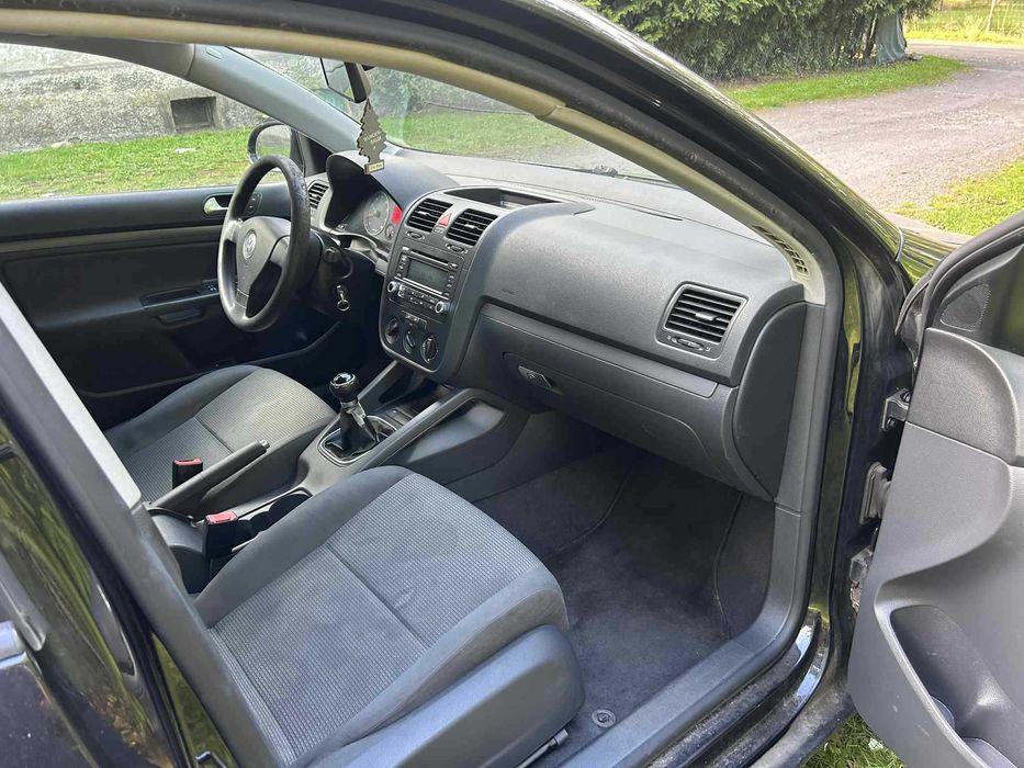 Volkswagen Jetta 1.6 mpi + LPG