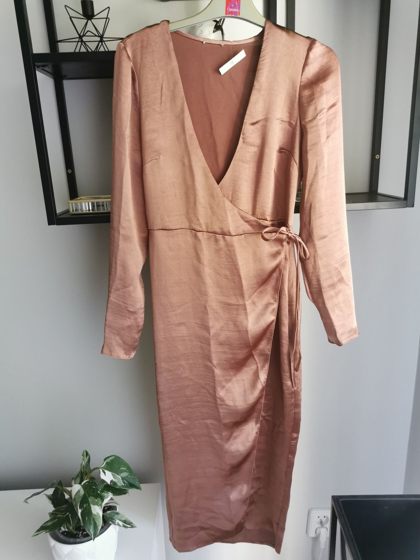 Asos sukienka midi