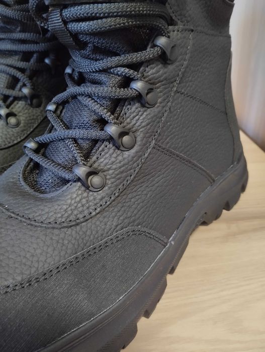 Берці чорні зимові шкіряні  нові  43 і 42  розмір