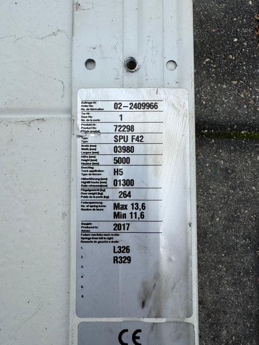 Brama 4.02x5.00 segmentowa Hormann furtka serwisowa