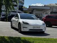 Аренда Tesla Model 3