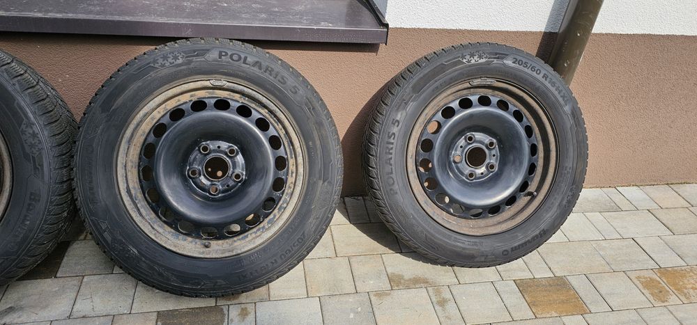 Koła zimowe Barum Polaris 3 205/60 r16 h xl