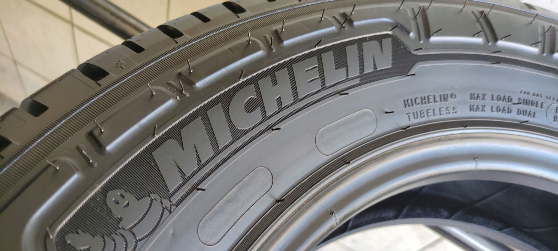 4x 195/75r16c Michelin Agilis 3/107/105r 2024r B/A/72dB