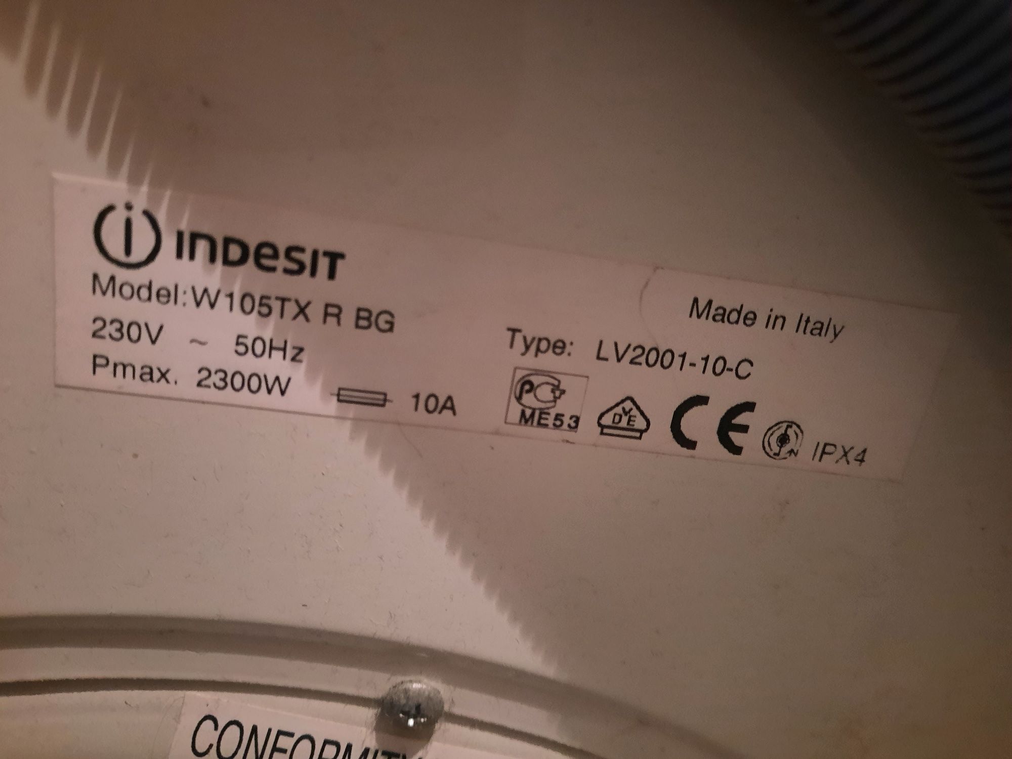 Пральна машина :Indesit W 105 TX