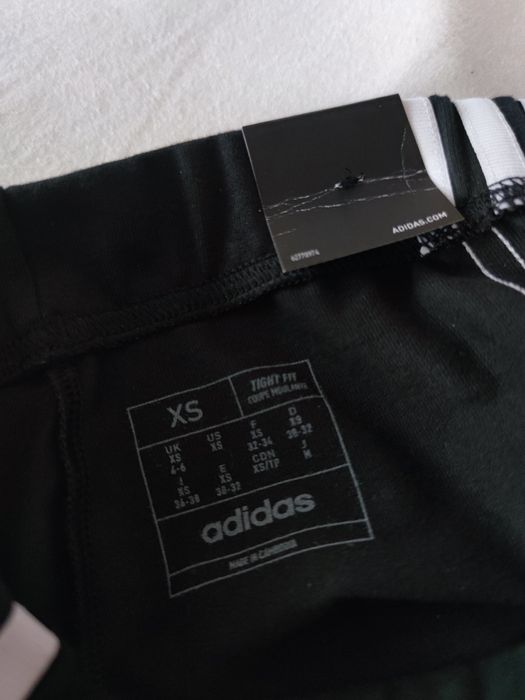 Legginsy Adidas z gumowanym logo i 3 lampasami. Nowe, a TANIEJ!!