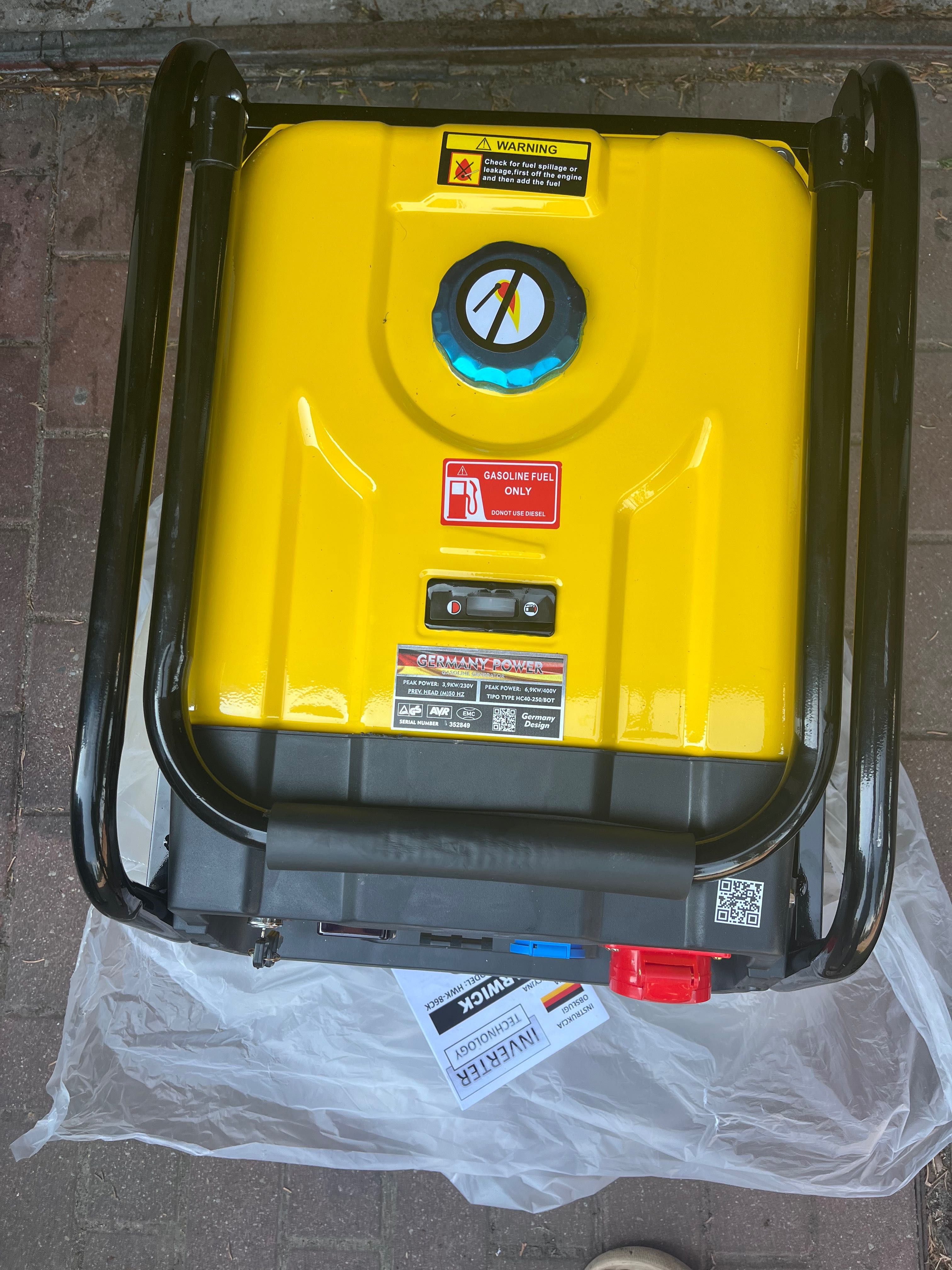 Agregat prądotwórczy HARWICK HWK-86CK 6.9kW 230V/380V AVR