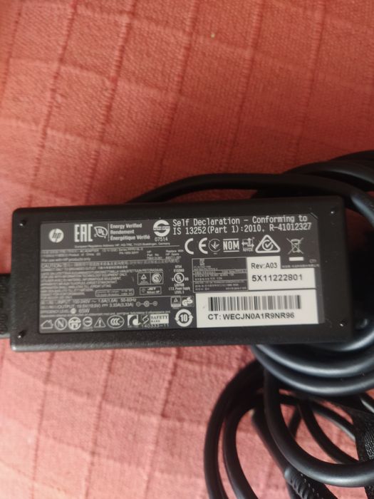 Cabos para portáteis / laptops64297935672577124