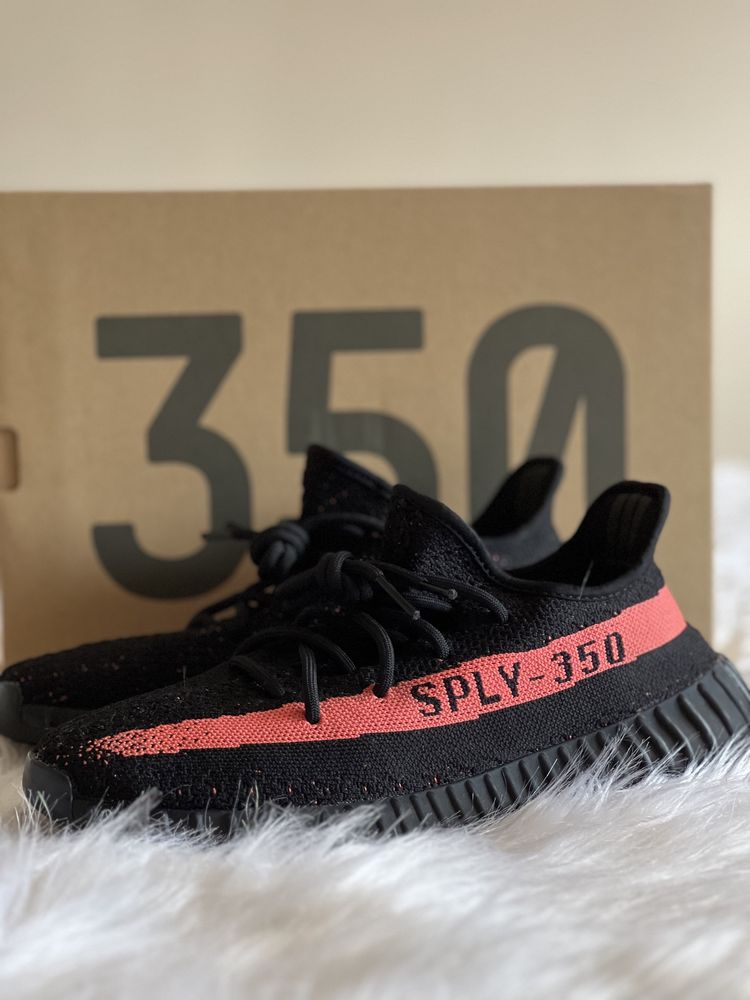 Adidas yeezy 350 v2 core black red