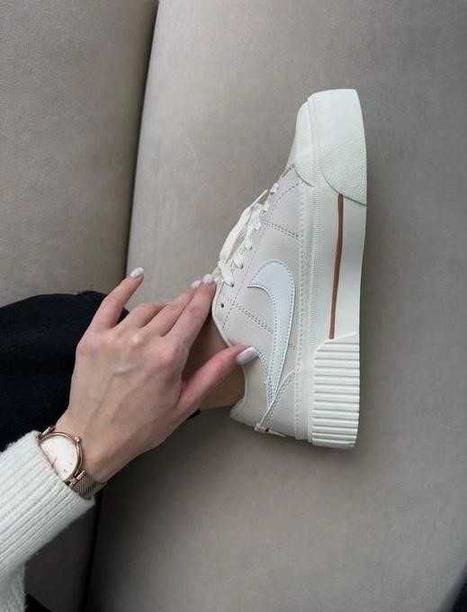 Женские кроссовки Nike Court Legacy Lift Light Beige 36-40 найк