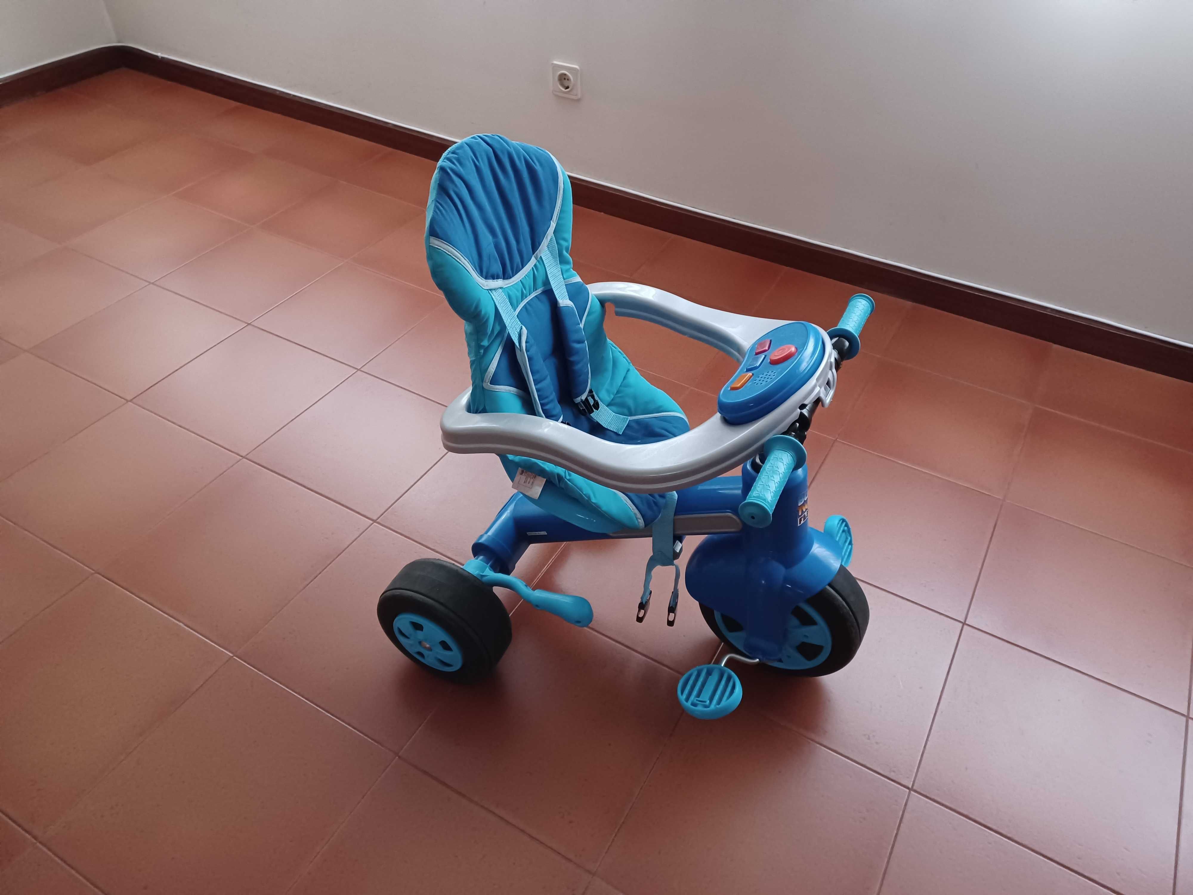 Triciclo para bebé Baby twist Feber