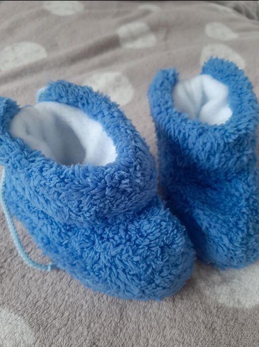 Nowe ciepłe grube papcie kapcie 12cm