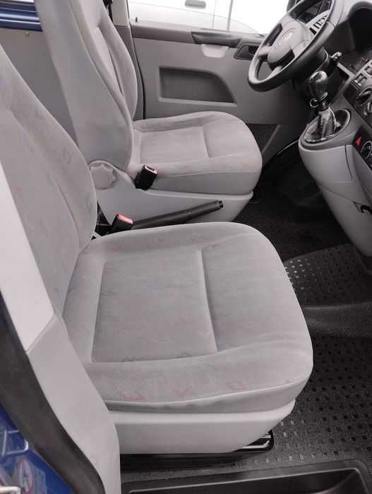 VW Transporter T5 1.9 TDI 9 Lugares Extra Longa