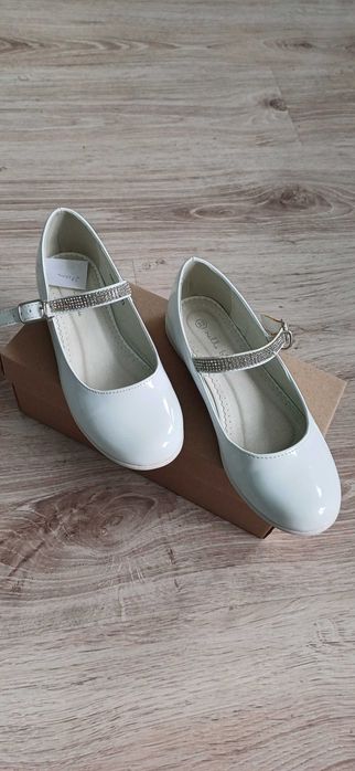 Buty komunijne dla dziewczynki