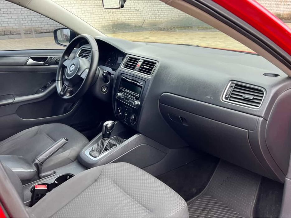 Volkswagen Jetta 2014