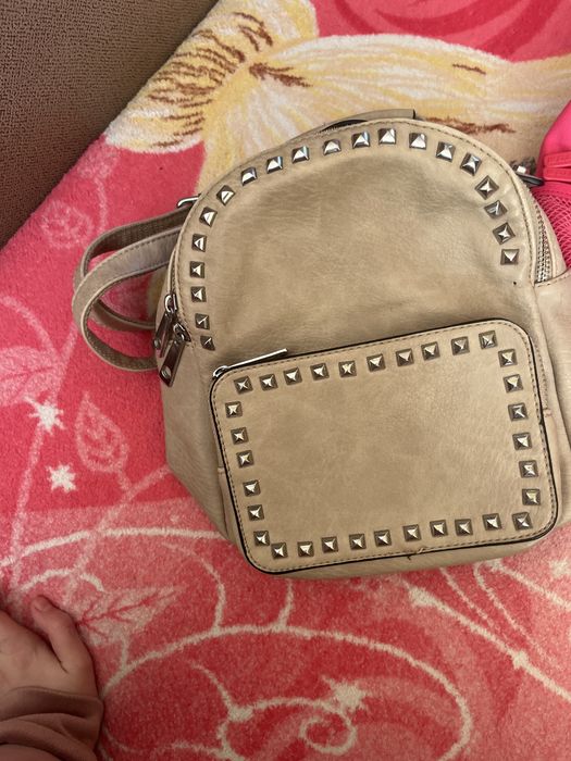 Рукзаки для дорослих та дітей