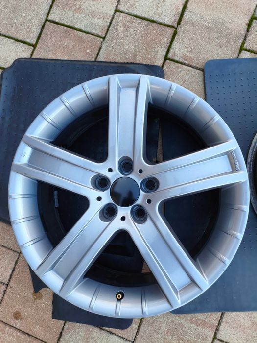 Felgi 18 5x114.3 8j et45