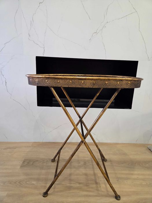 Mesa de apoio requintada