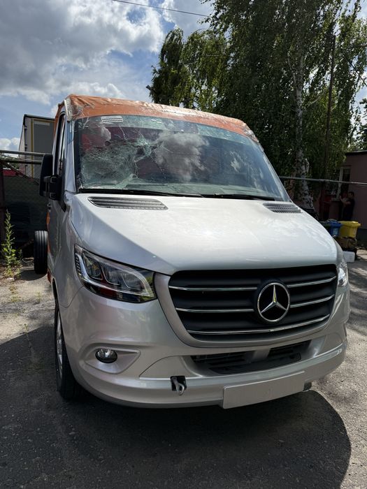 Mercedes-Benz Sprinter 319