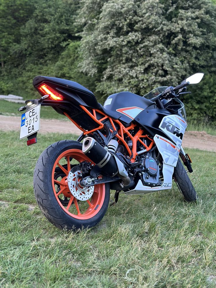 Мотоцикла KTM RC 390 Оренда по добова