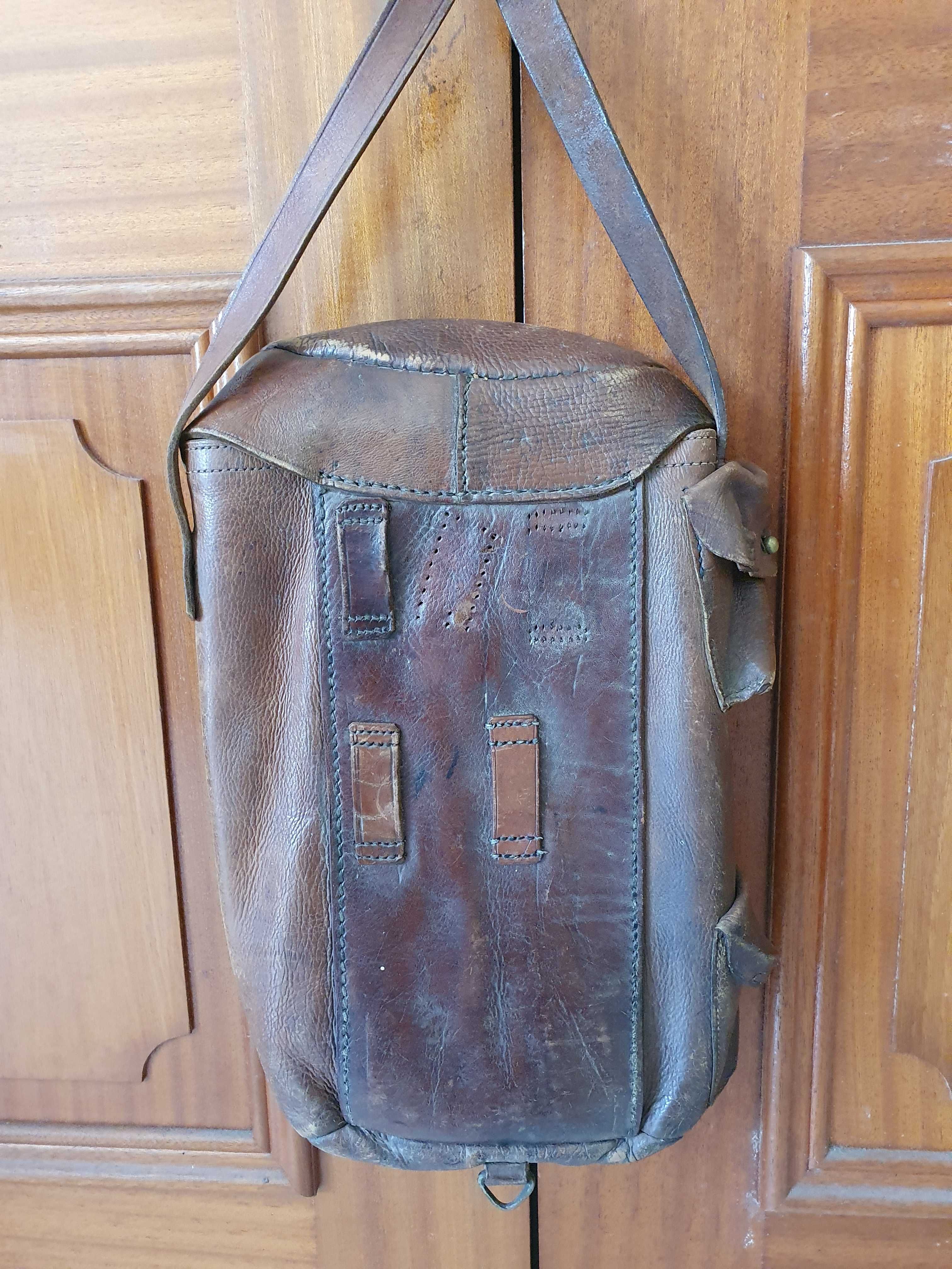 Bolsa / Saco / Mala em couro / cabedal, robusta, da 1ª Grande Guerra