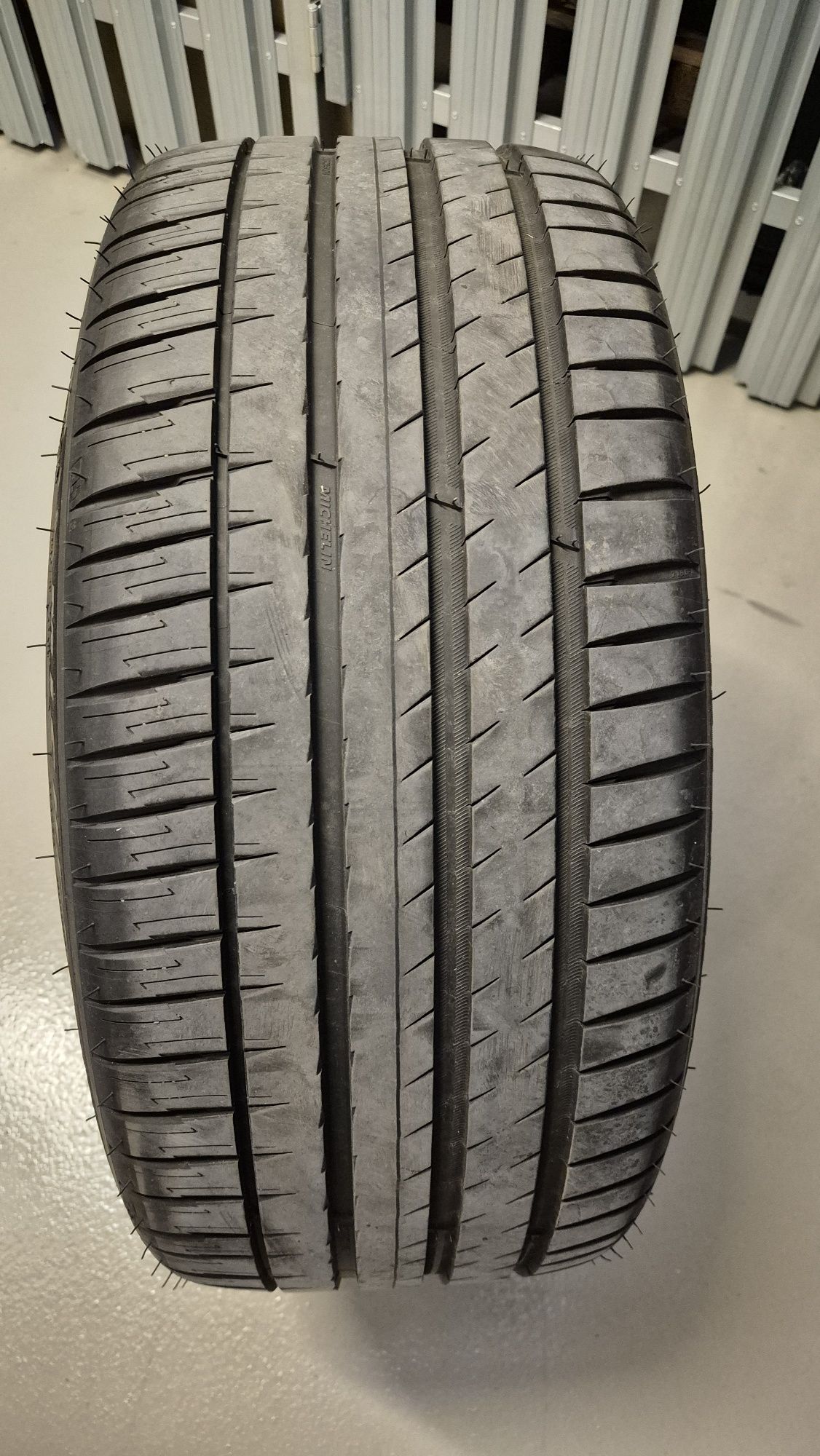 Opony Michelin 255/40 R20 101W Extra Load x 4 szt. Prawie nówki!