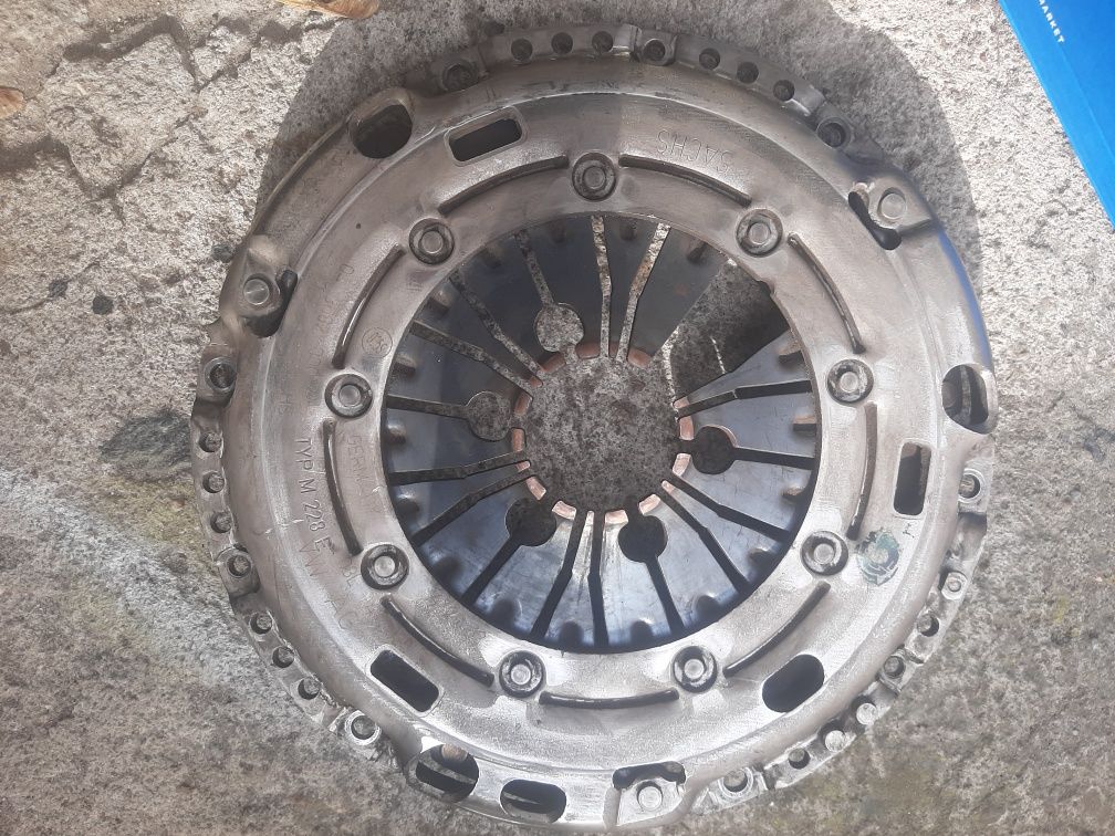 Маховик Sachs 2294001345 та комплект зчеплення Sachs 3000 970 036 бу
