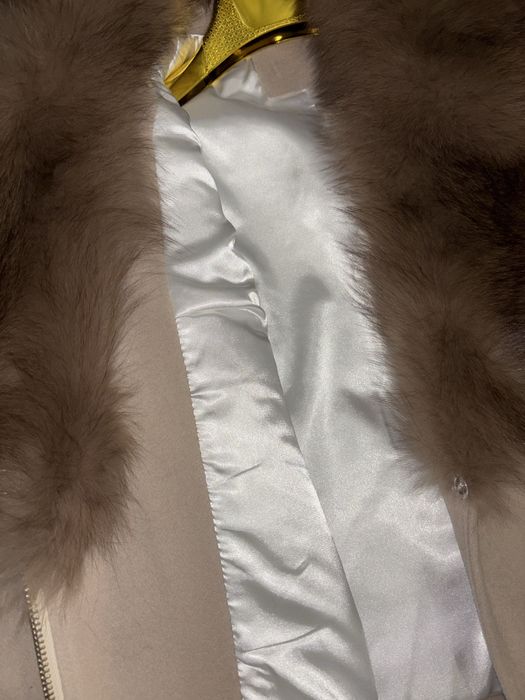 Wełniana kurtka z futrzanym kołnierzem r. S ( jak sobol )