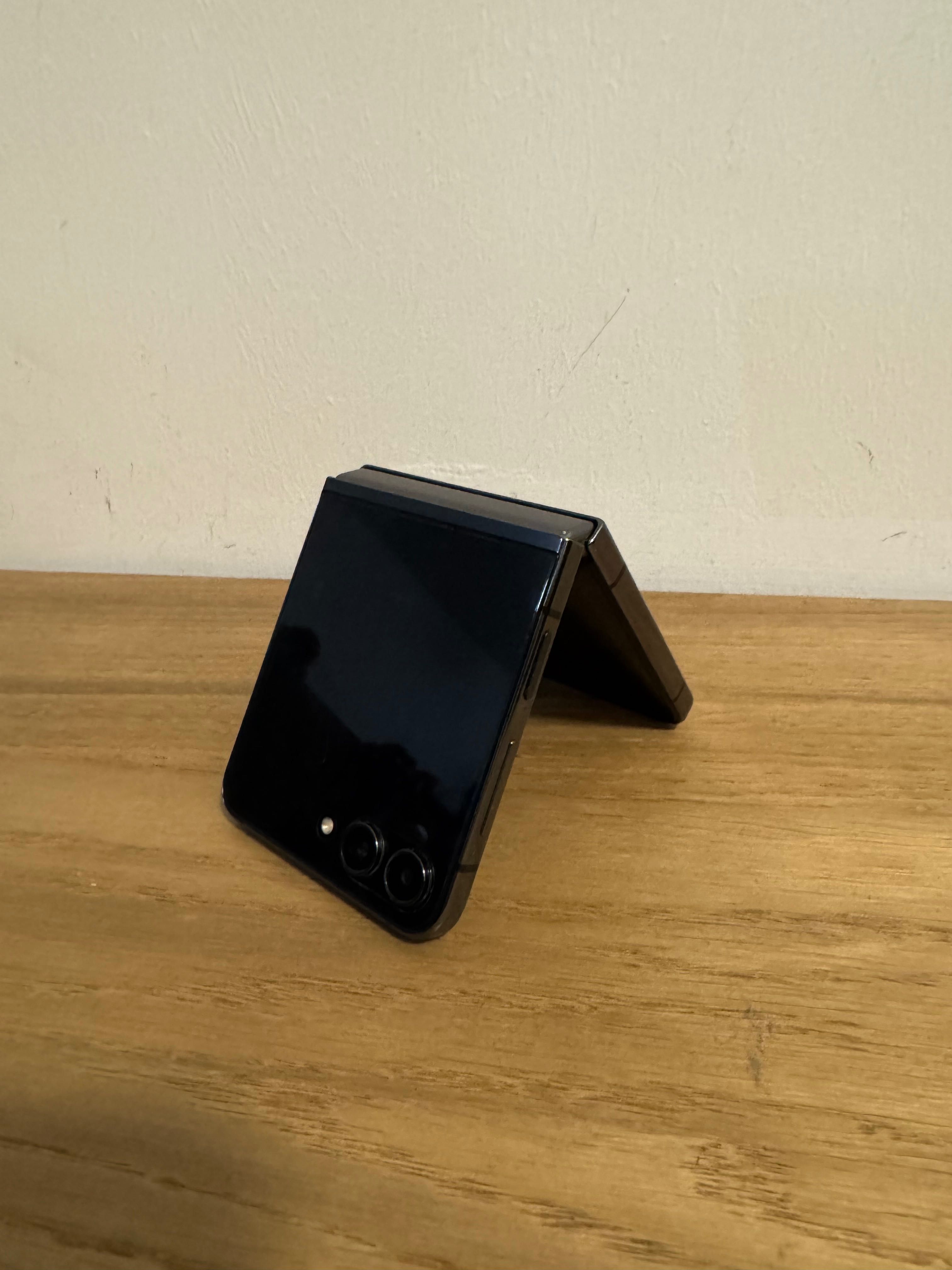 Samsung Z Flip 5 8/512gb