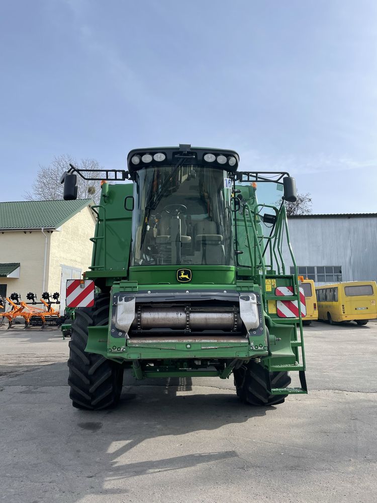 Комбайн John Deere S690i 2011 Продаж