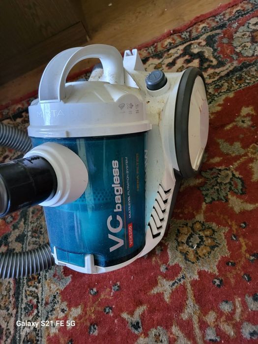 Пылесос мощный, легкий