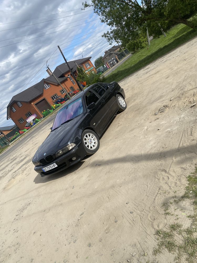 bmw e39 2.5 бензин в ок стані)