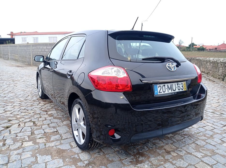 Toyota Auris 1.8hibrido Nacional