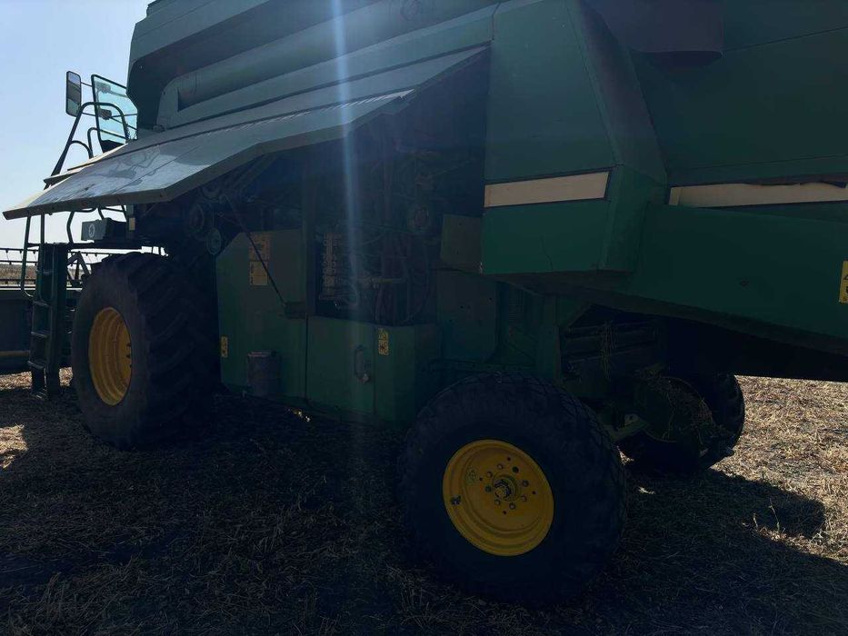 Комбайн John Deere 2066 Hillmaster