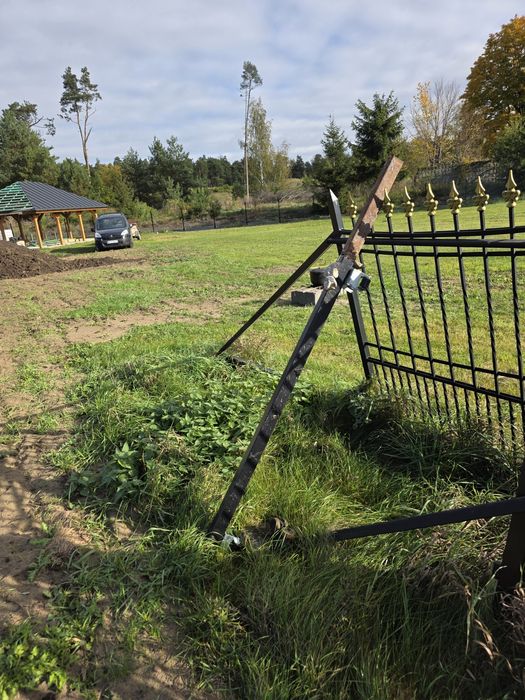 Sprzedam brame suwaną razem z furtką