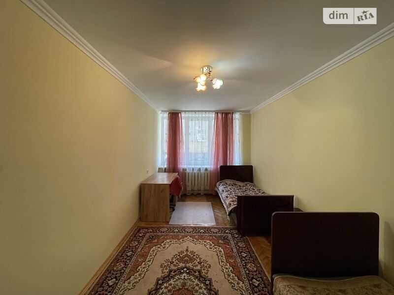 Продаж 2-кімнатної квартири з ремонтом, вулиця Вітовського / Зарицьких