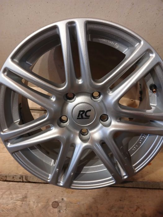 Продам диски r16 5×114,3