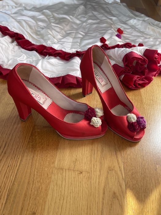 Vestido e sapatos Storytailors - coleção