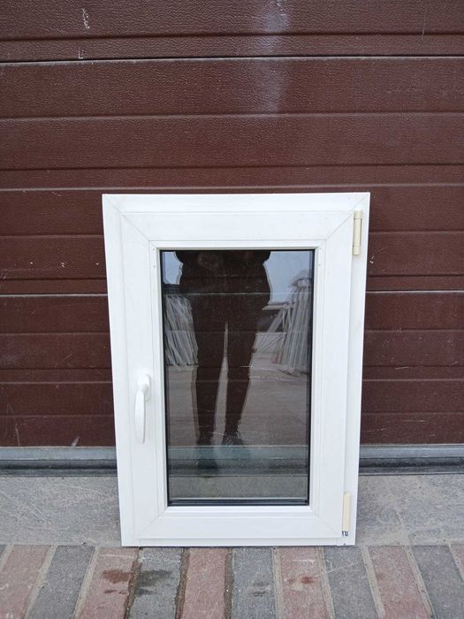 Okno jednoskrzydłowe 56x82 pcv plastikowe małe DOWÓZ CAŁY KRAJ