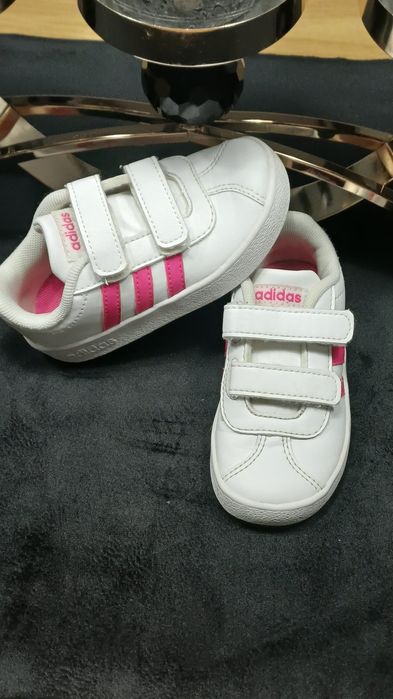 Buty rzepy dziewczynka 23