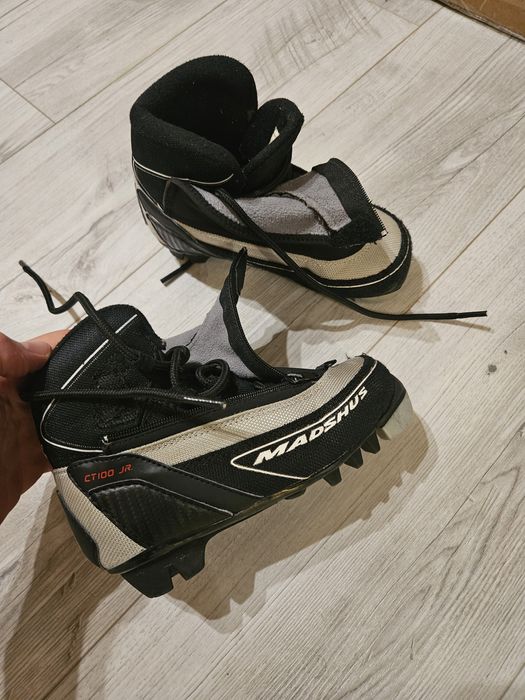 Narty biegowe biegowki fischer 110 cm NNN. kijki 95cm Buty r. 29