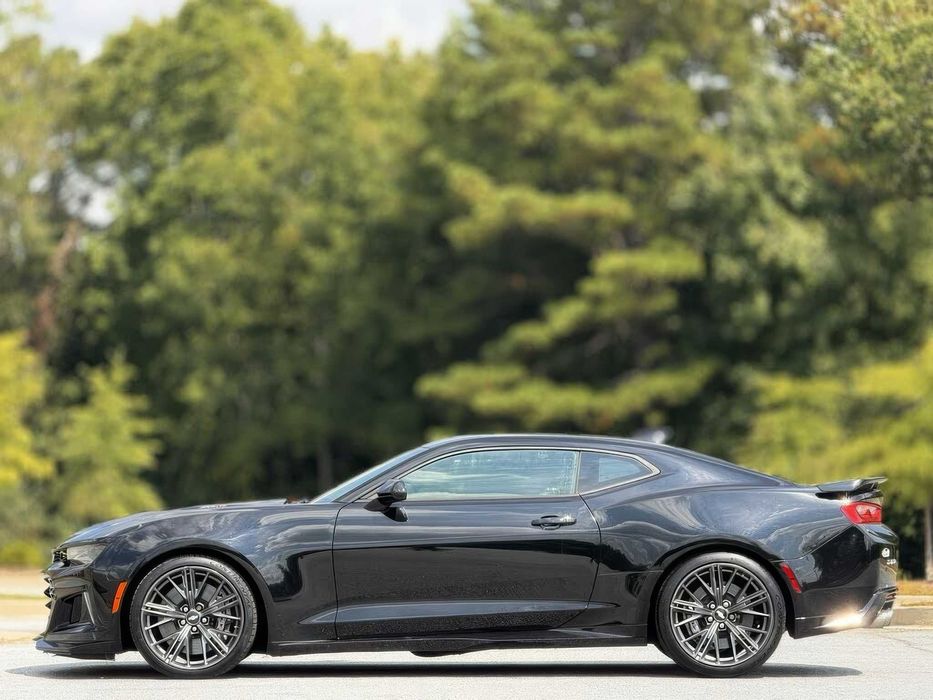 Chevrolet Camaro ZL1 Coupe      2018