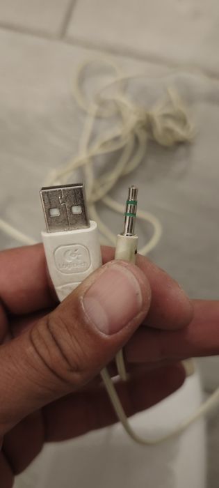 Colunas portáteis Logitech