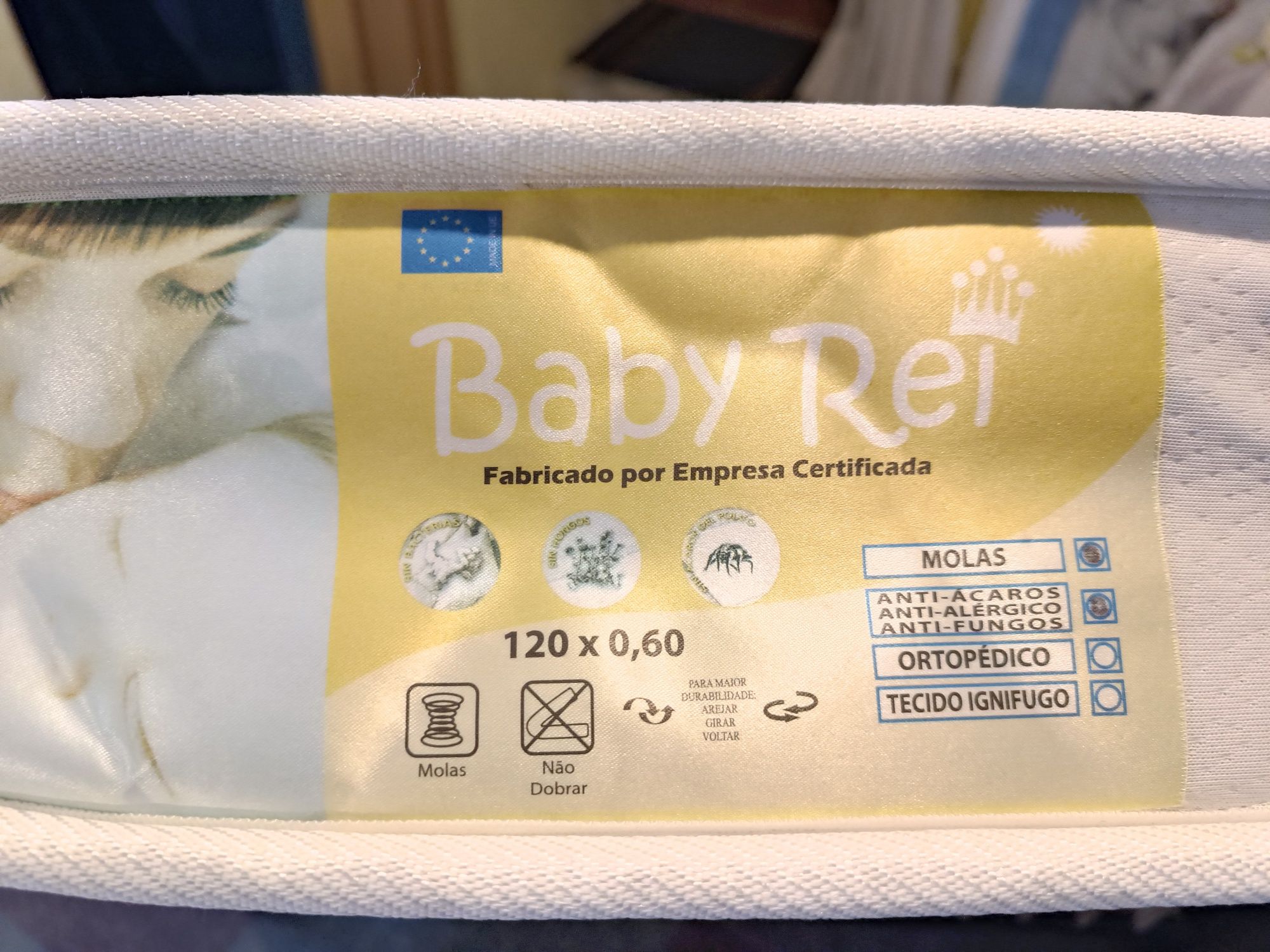 Berço c/colchão + muda fraldas c/almofada (Ikea)
