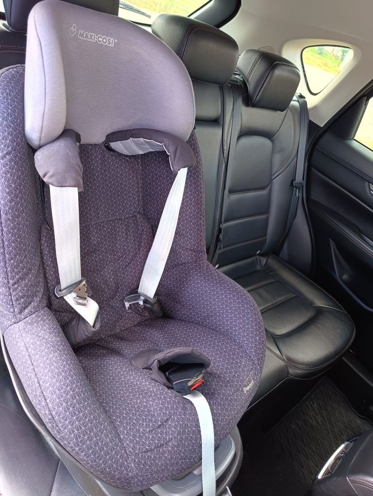 Fotelik maxi Cosi pearl z baza family fix 9-18 kg