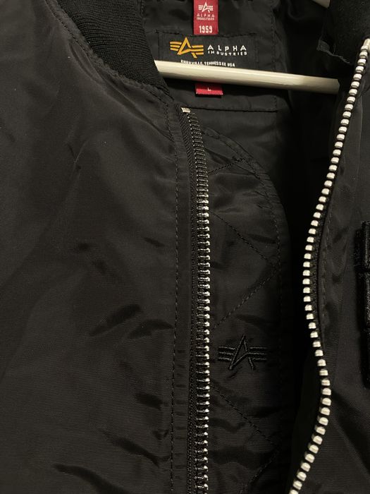 Бомбер Alpha industries