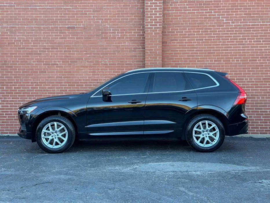 Volvo XC60 T5 Momentum      2019