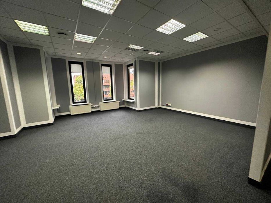 Wynajmę lokal biurowy 220m2