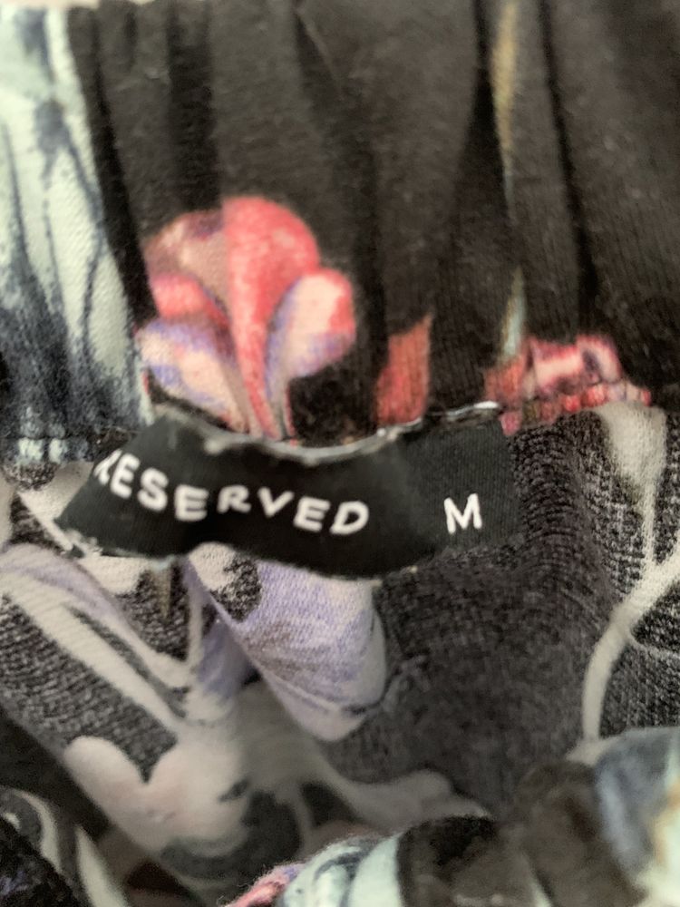 Sukienka Reserved M