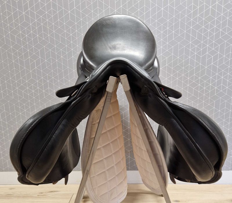 Siodło wszechstronne Daw-Mag Hubert 17"