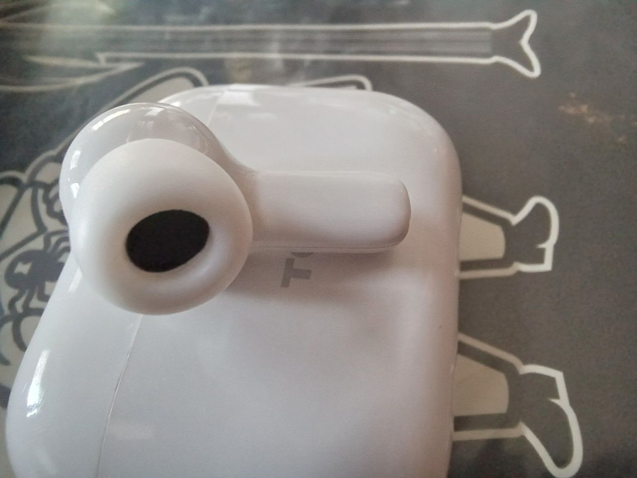 Airpods TCL usados em muito bom estado